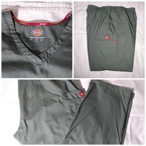 Dickies Scrubs NWOTs!